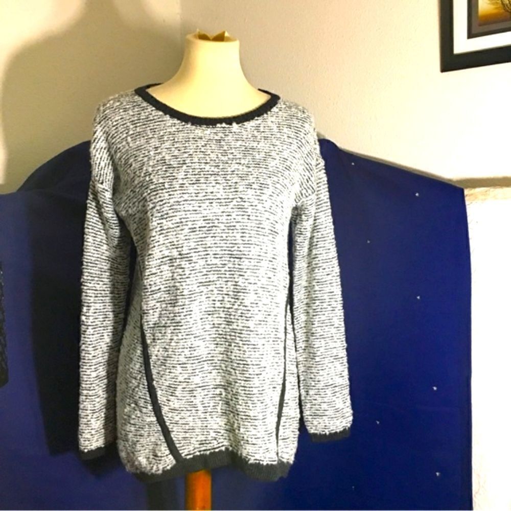 Lou & Gray NWT Black & Gray Nubby Knit Sweater Top Size M